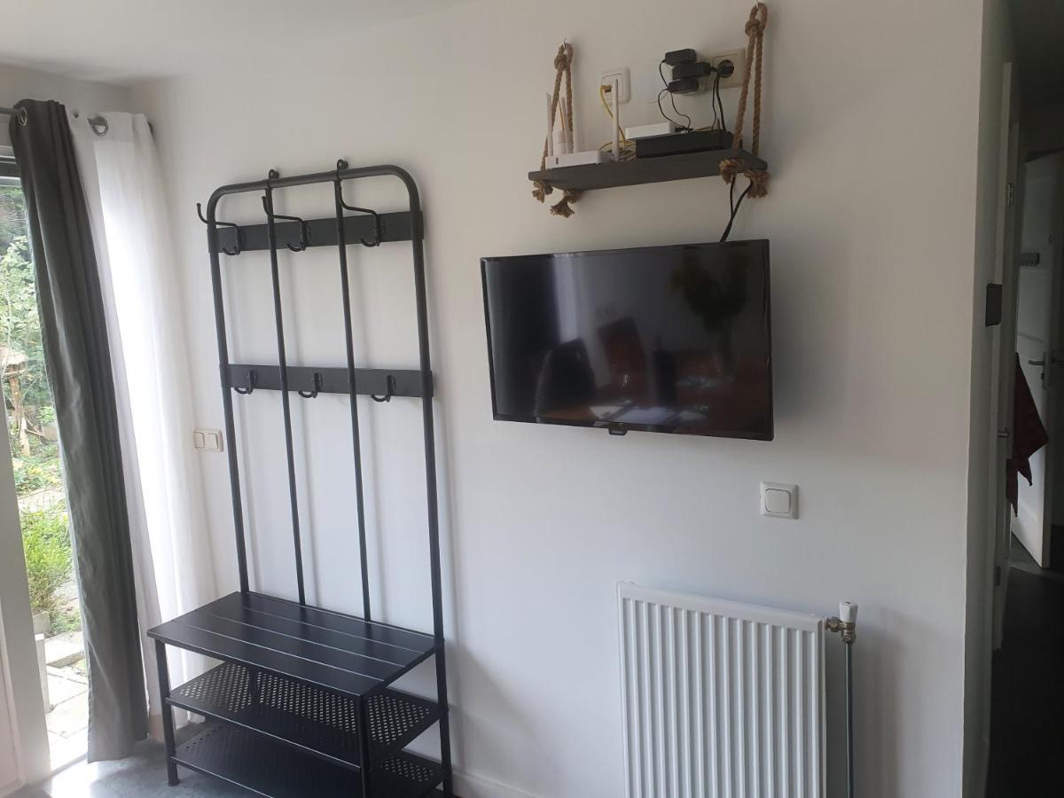 Cottage Geestmerambacht, Een Nieuw Vrijstaande Sfeervol En Landelijk Gelegen Vakantiewoning Koedijk Eksteriør billede