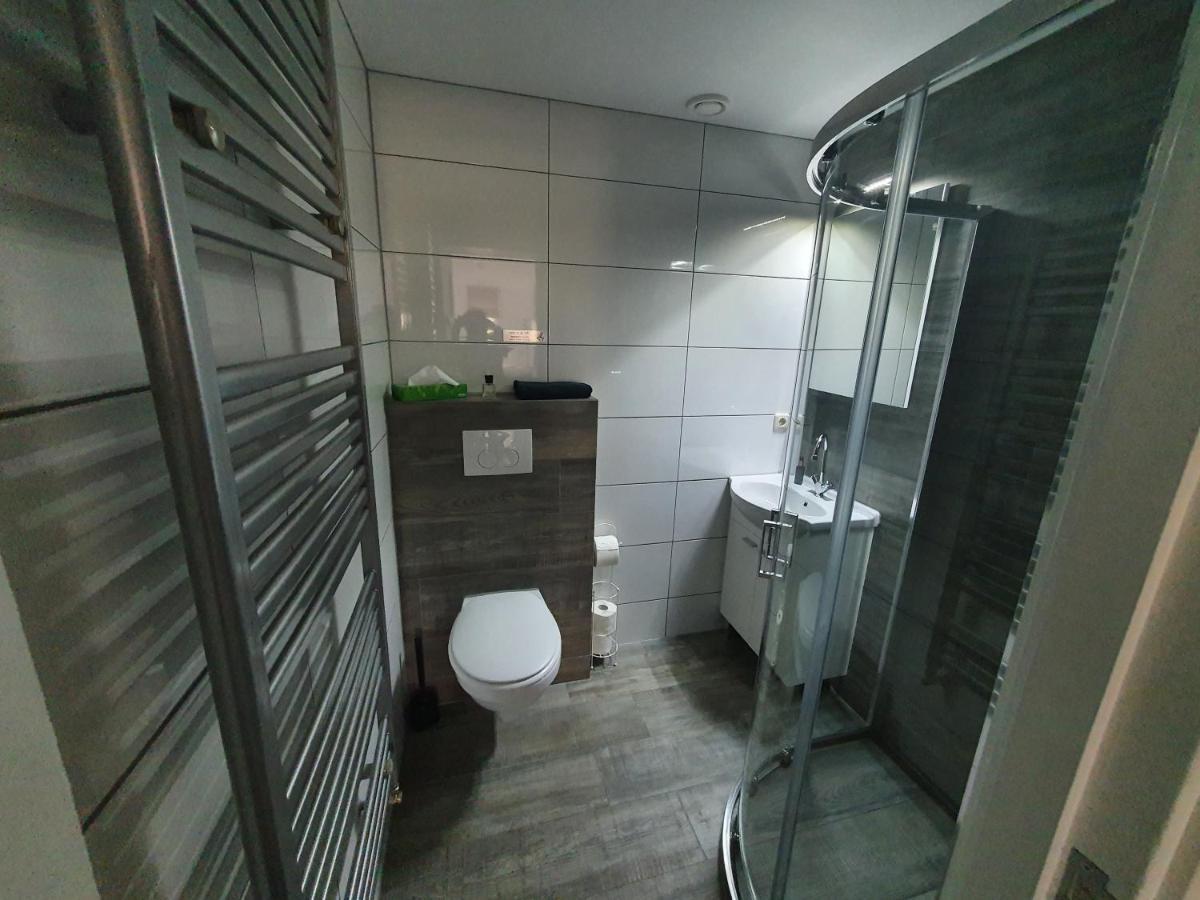 Cottage Geestmerambacht, Een Nieuw Vrijstaande Sfeervol En Landelijk Gelegen Vakantiewoning Koedijk Eksteriør billede